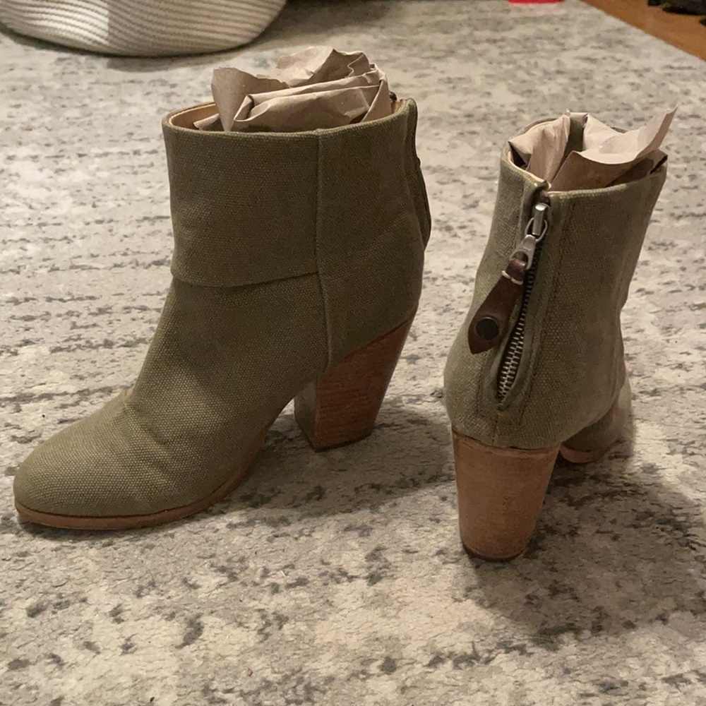 Green rag & bone booties 💚